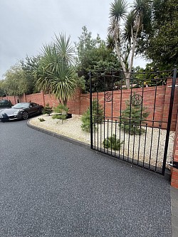 Resin bound gravel.
